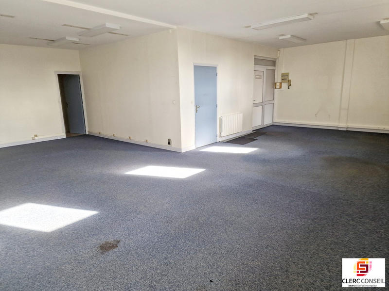 Bureau - 75 m²