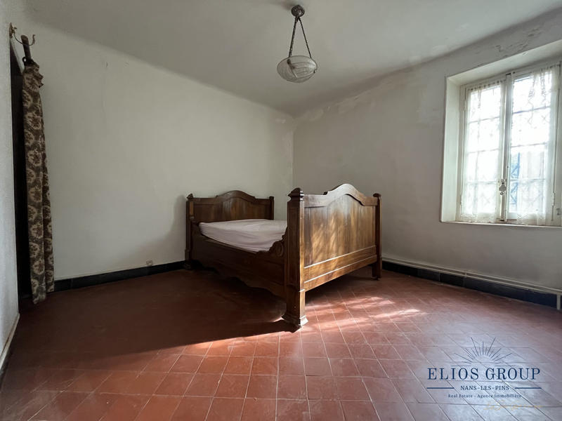 Maison ancienne - 180 m² - 8 pièces