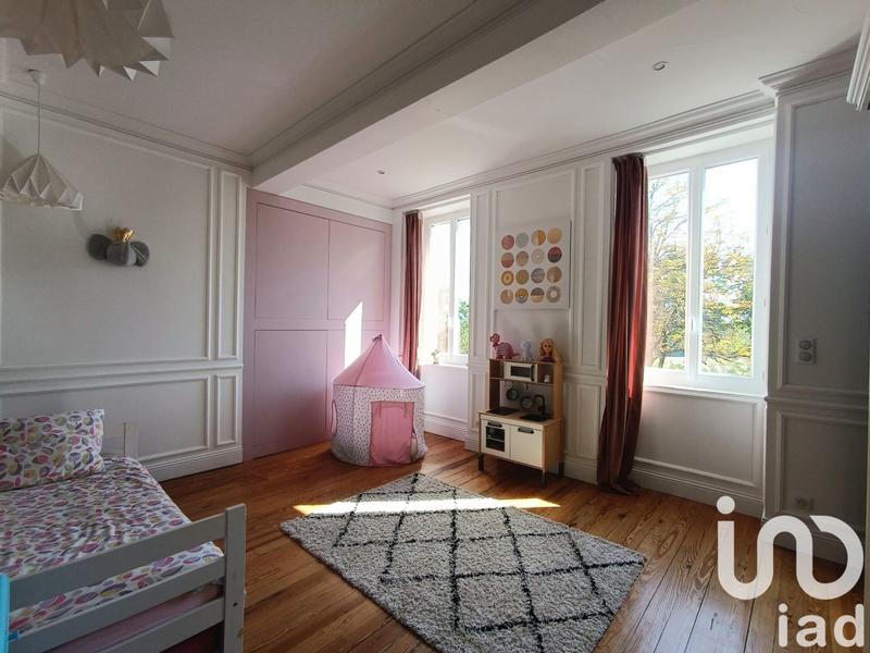 Maison - 350 m² - 7 pièces