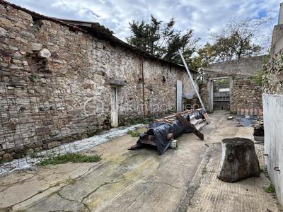 Immeuble - 110 m² - 3 pièces