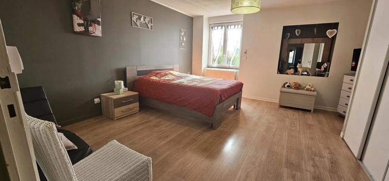 Maison - 220 m² - 5 pièces