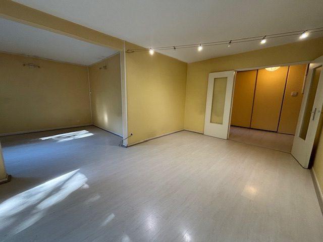 Appartement - 85 m² - 3 pièces