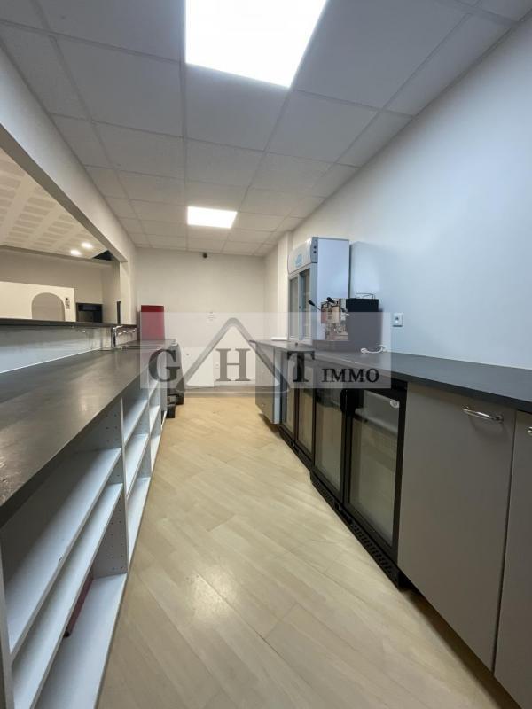 Local commercial - 980 m²