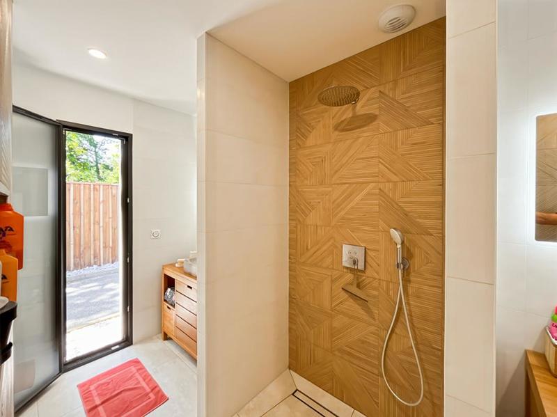 Maison - 210 m² - 5 pièces