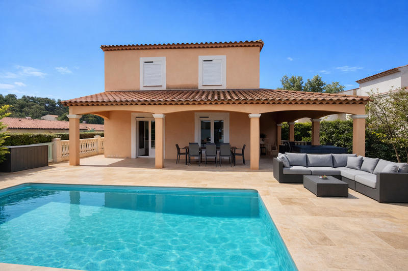 Maison - 120 m² - 6 pièces