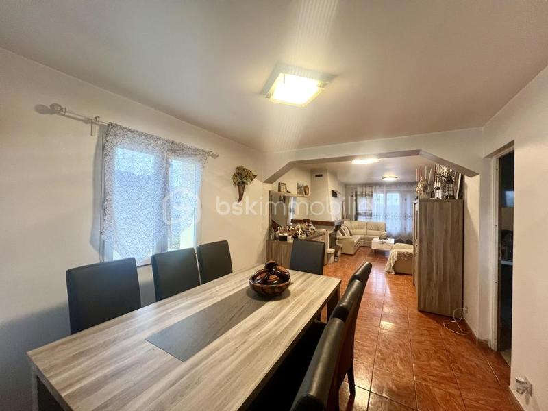 Demeure - 127 m² - 5 pièces