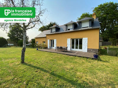 Maison - 95 m² - 4 pièces