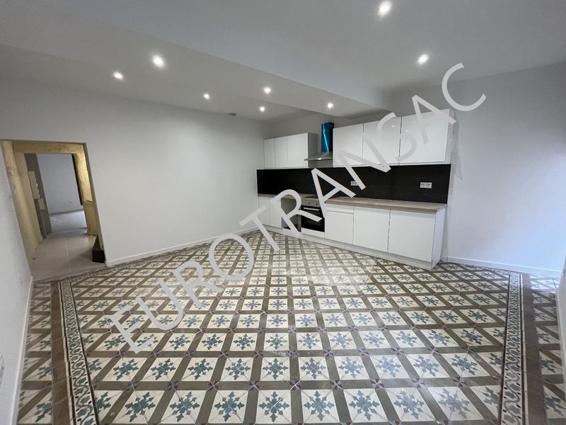 Maison - 93 m² - 5 pièces