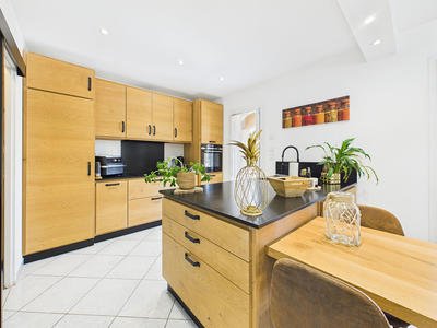 Maison - 145 m² - 4 pièces