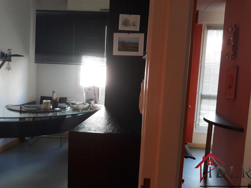 Local commercial - 117 m² - 5 pièces