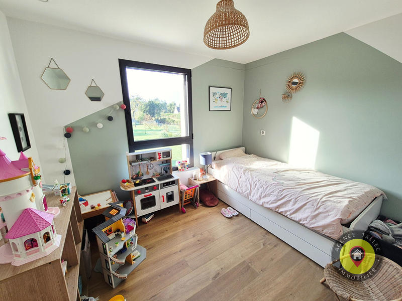 Maison - 146 m² - 6 pièces