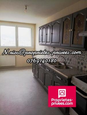 Appartement - 90 m² - 4 pièces