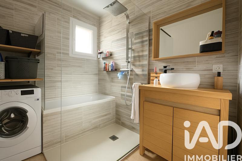 Maison - 92 m² - 5 pièces