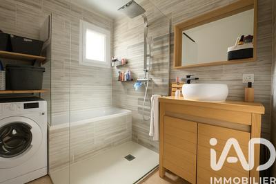 Maison - 92 m² - 5 pièces