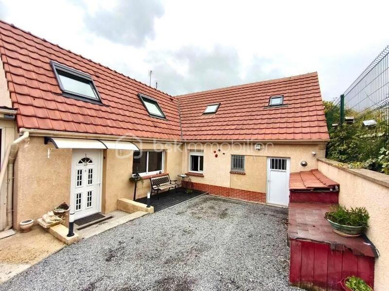 Maison - 135 m² - 7 pièces