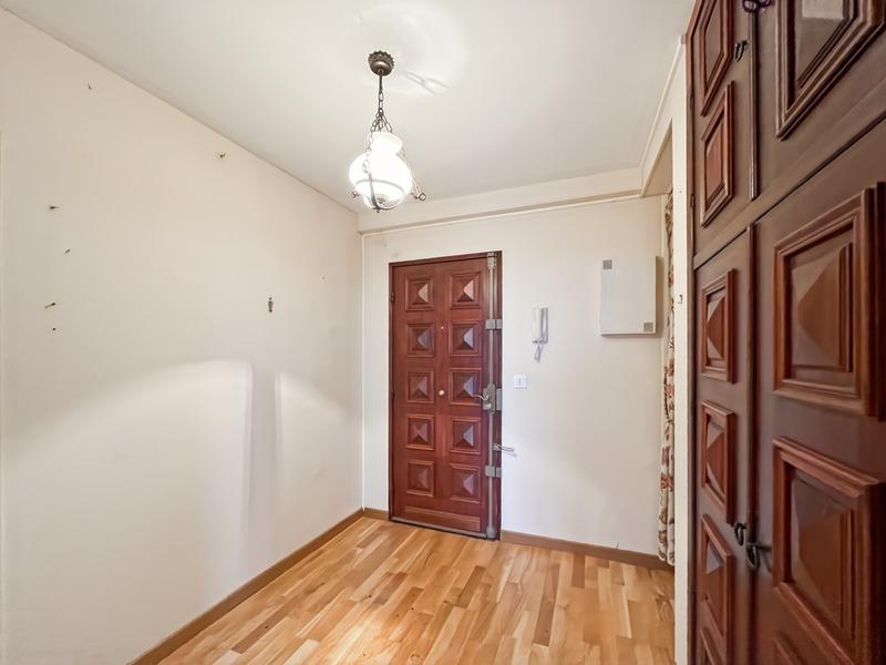 Appartement - 98 m² - 4 pièces