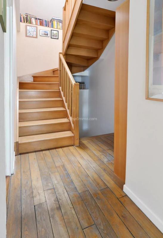 Maison - 90 m² - 5 pièces