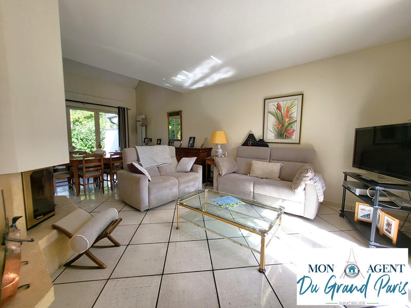 Maison - 167 m² - 6 pièces