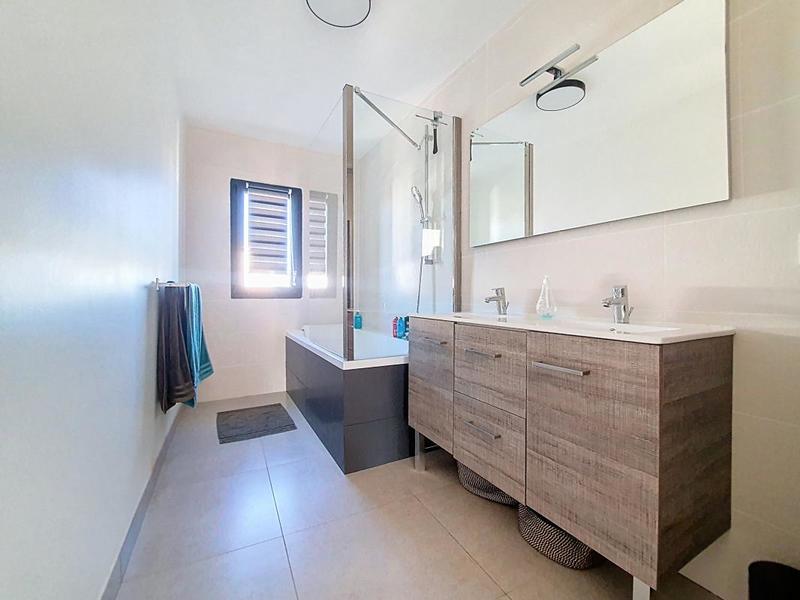 Maison - 89 m² - 4 pièces