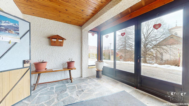 Appartement - 100 m² - 5 pièces