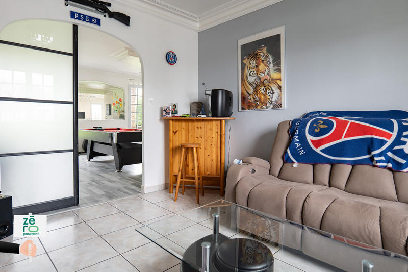 Maison - 283 m² - 10 pièces