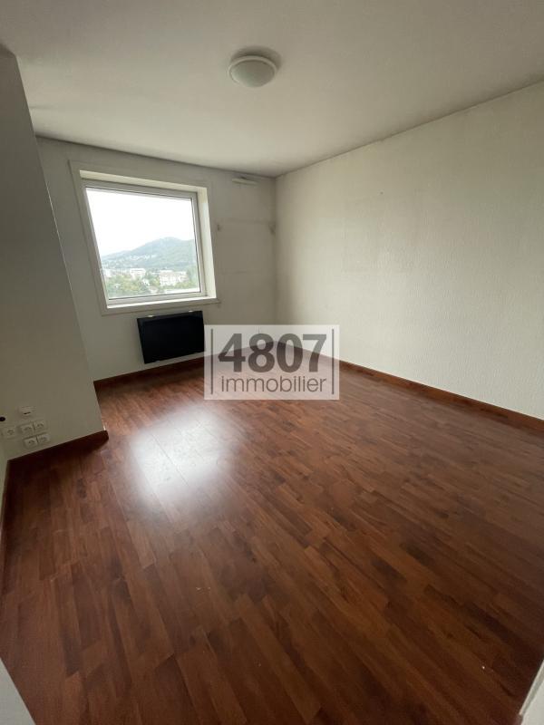 Appartement - 102 m² - 4 pièces