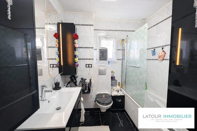 Maison - 115 m² - 5 pièces