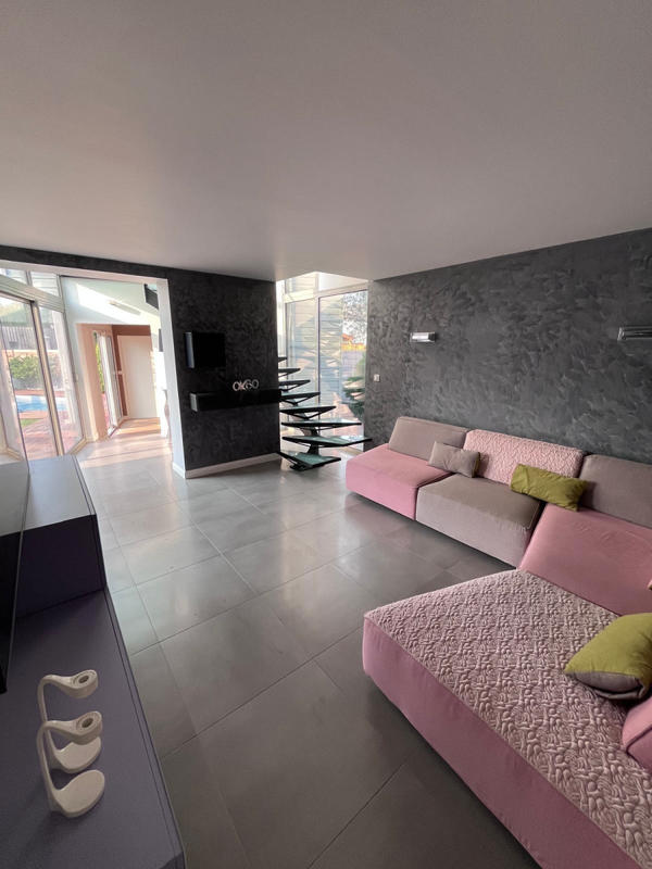 Maison - 174 m² - 6 pièces