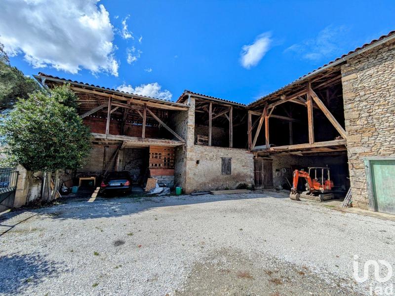 Maison - 237 m² - 6 pièces