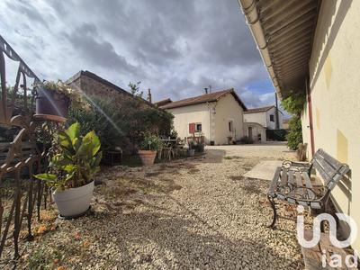 Maison - 227 m² - 6 pièces