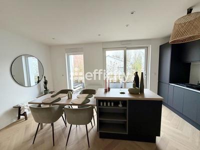 Maison - 126 m² - 5 pièces