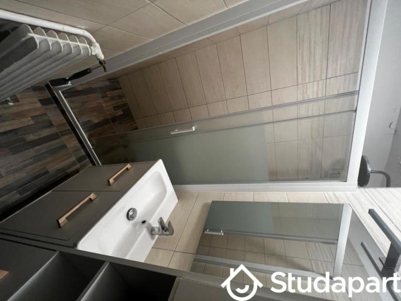 Chambre - 60 m² - 1 pièce