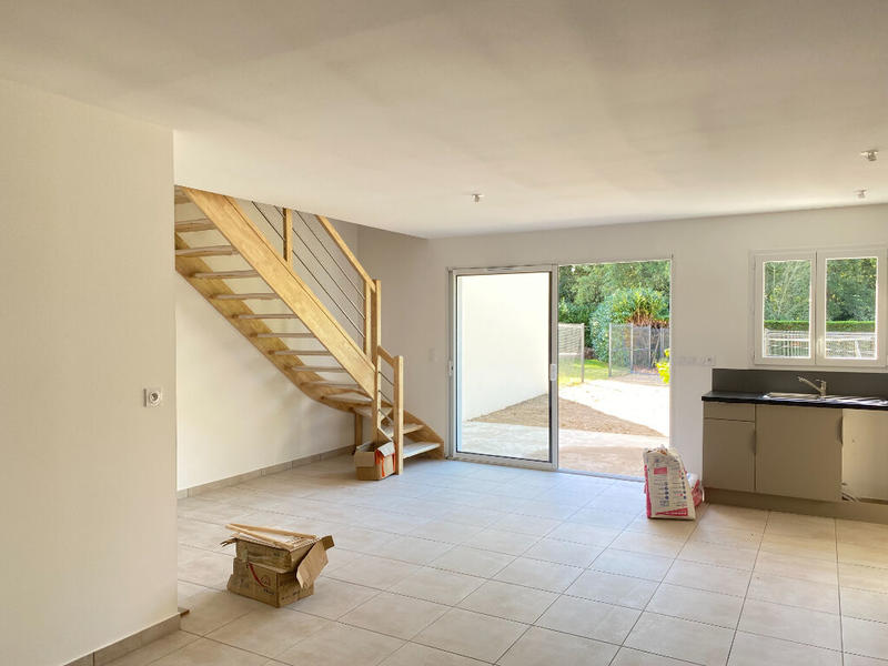 Maison - 80 m² - 4 pièces