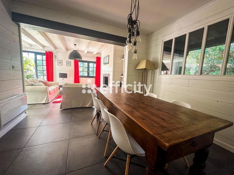 Maison - 91 m² - 4 pièces