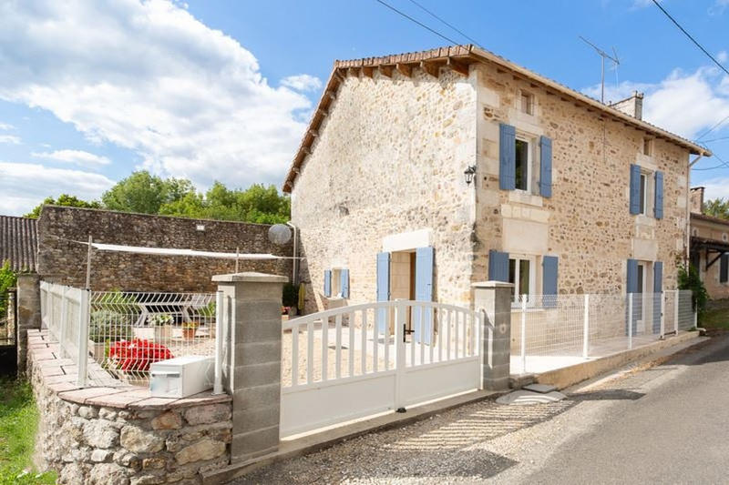 Propriété - 158 m² - 5 pièces