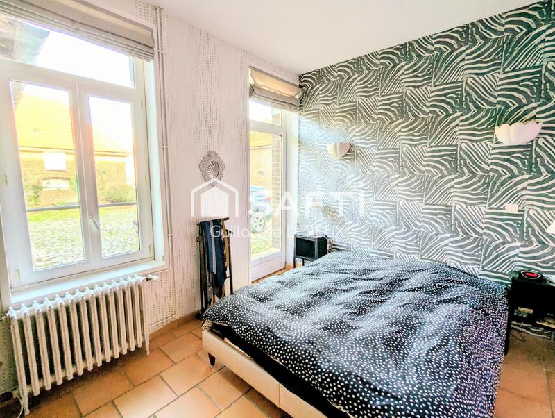 Maison - 234 m² - 8 pièces