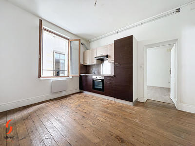 Immeuble - 17 pièces