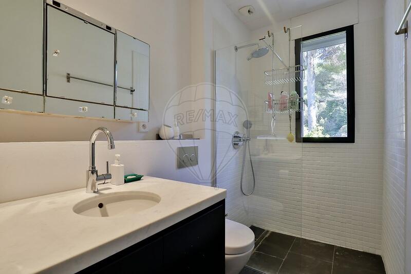 Villa - 253 m² - 5 pièces