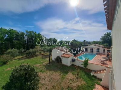 Mas - 350 m² - 10 pièces