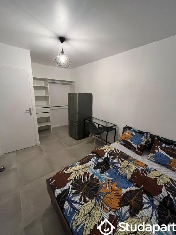 Chambre - 11 m² - 1 pièce