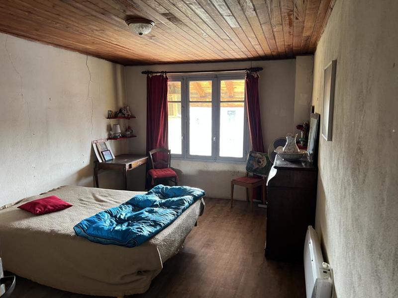 Propriété - 97 m² - 6 pièces