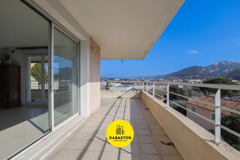 Appartement - 98 m² - 4 pièces