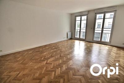 Appartement - 82 m² - 4 pièces