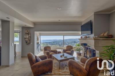 Maison - 170 m² - 5 pièces