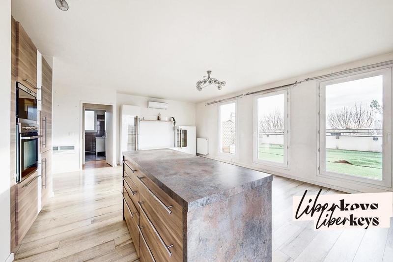 Appartement - 83 m² - 4 pièces