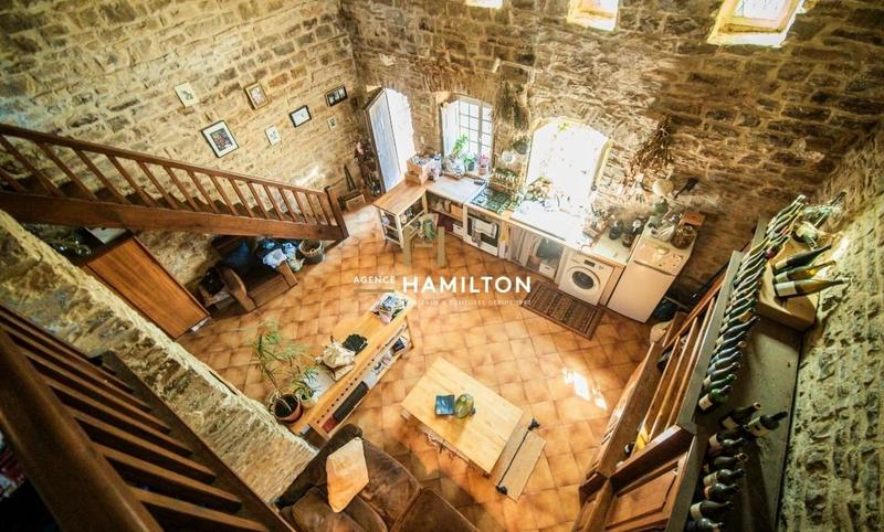 Propriété - 378 m² - 10 pièces