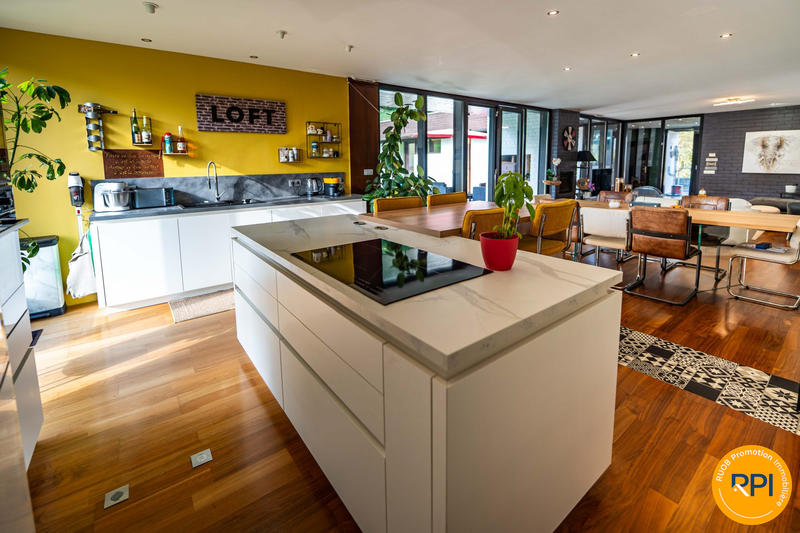 Maison - 147 m² - 4 pièces