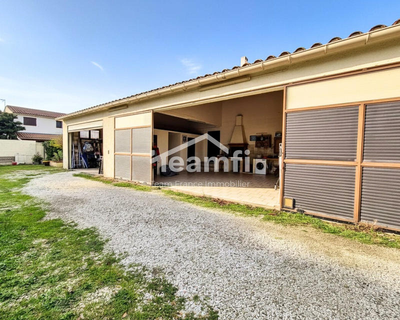 Maison - 170 m² - 7 pièces