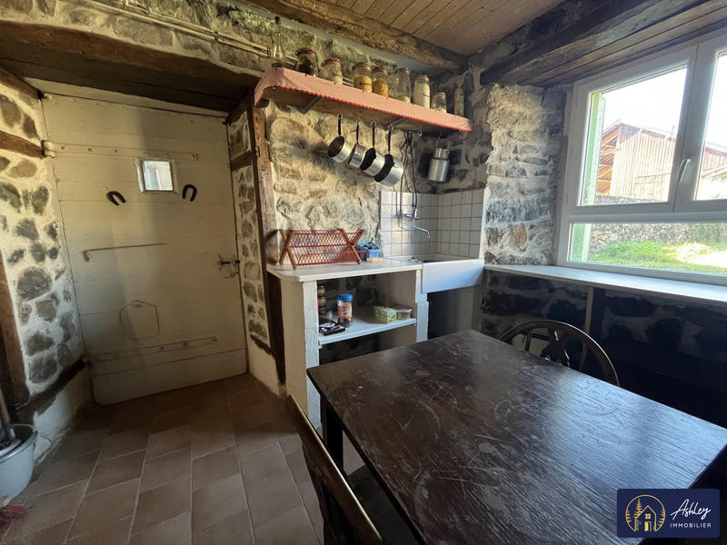 Maison ancienne - 98 m² - 4 pièces