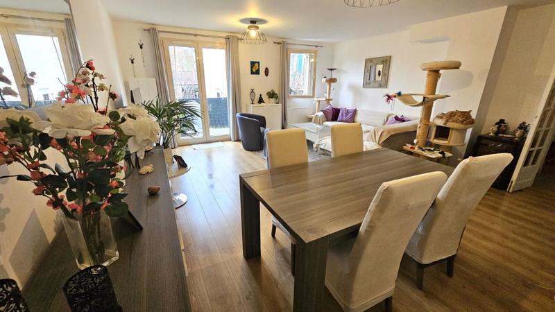 Appartement - 105 m² - 5 pièces